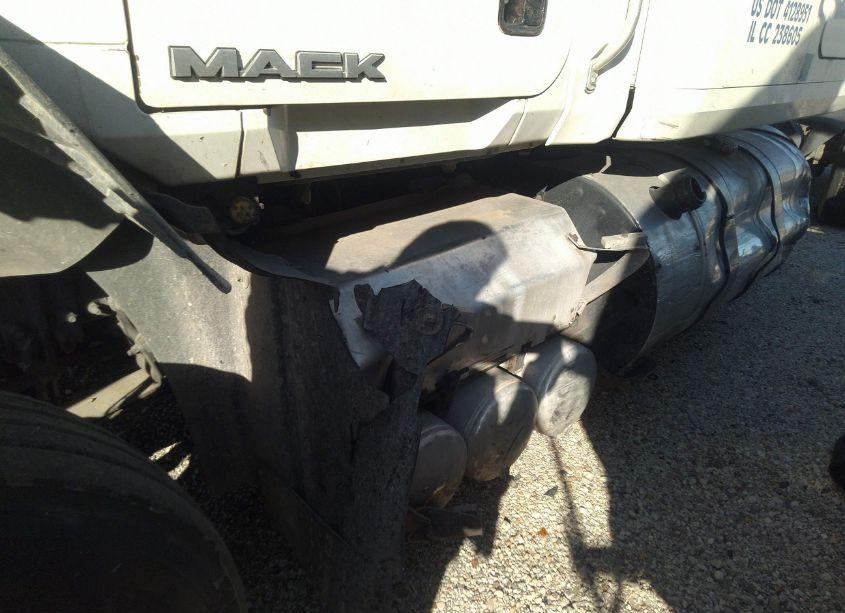 Photo 11 of 2013 Mack Cxu613 CXU600 (VIN 1M1AW07Y7DM028603)