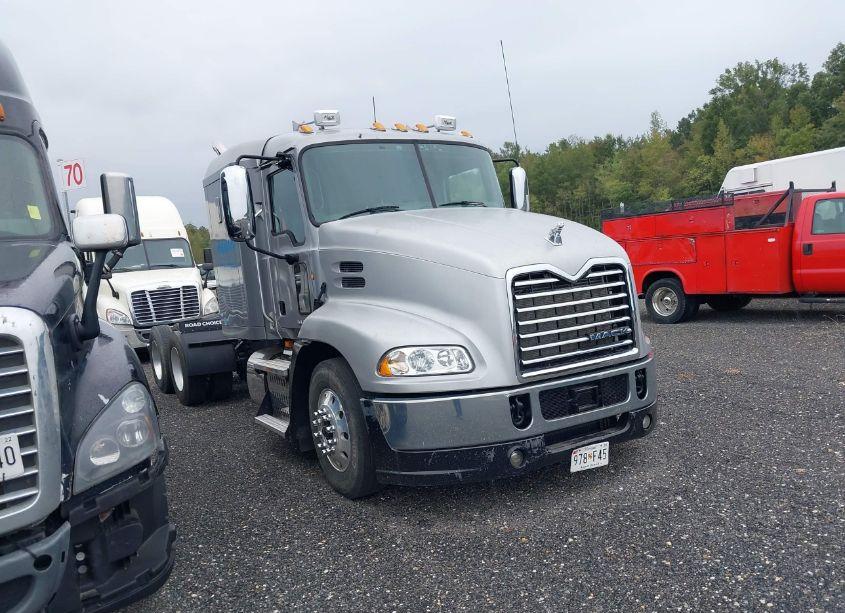 2015 Mack Cxu613 CXU600 (VIN 1M1AW09Y2FM043218) main photo
