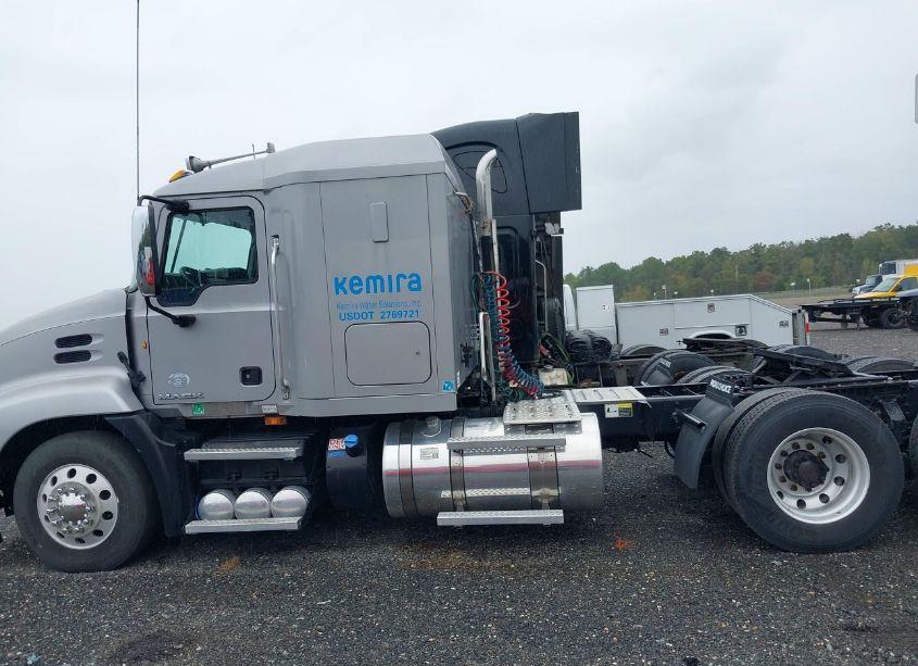 Photo 15 of 2015 Mack Cxu613 CXU600 (VIN 1M1AW09Y2FM043218)
