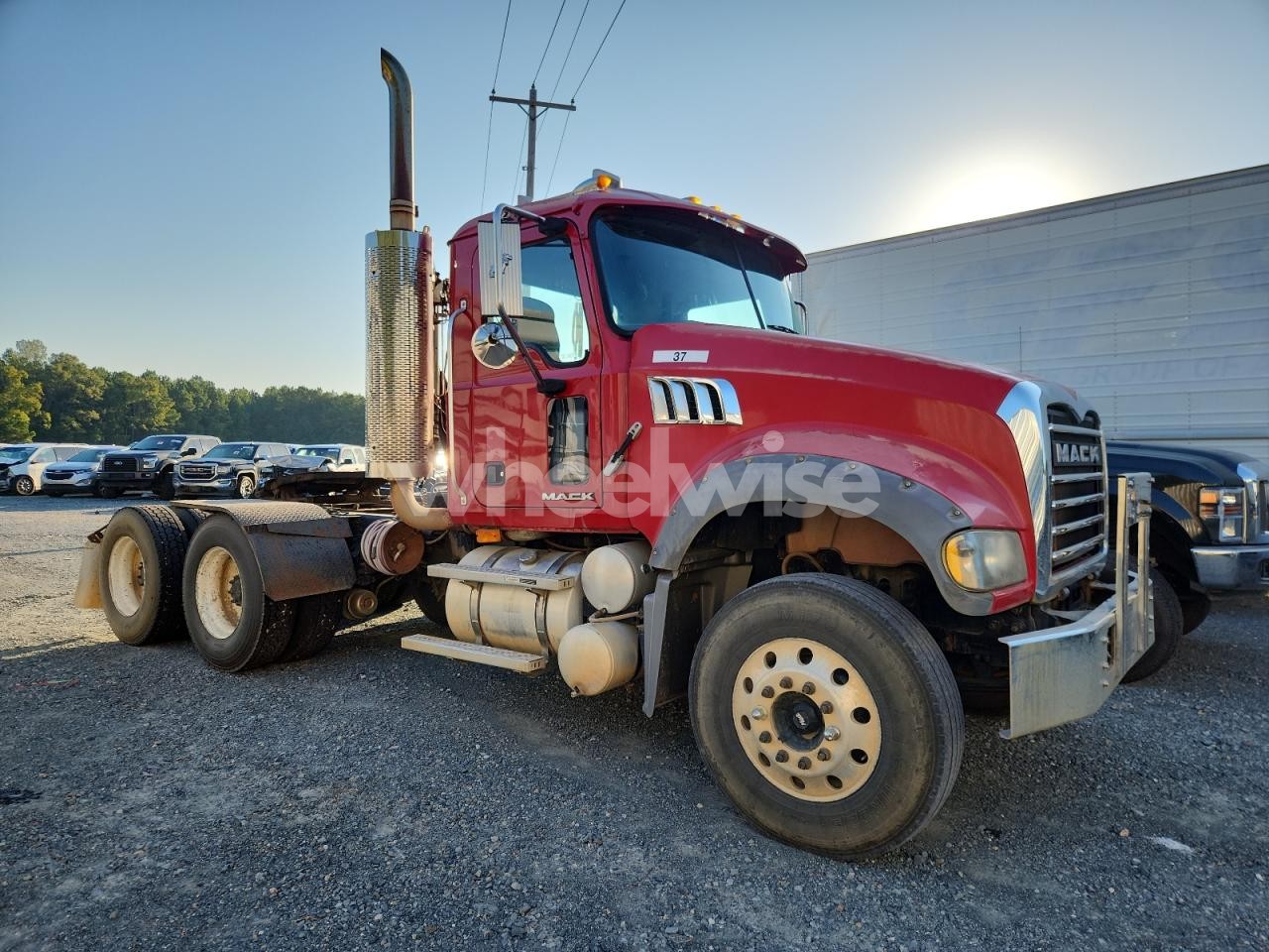 2009 MACK GU700 SEMI TRUCK (VIN 1M1AX04Y09M003650) main photo