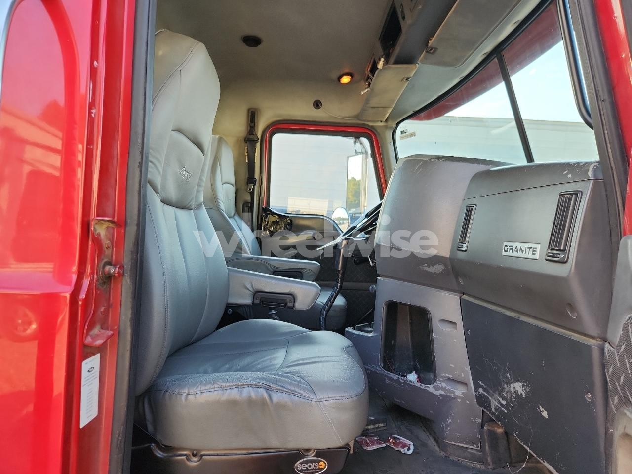 Photo 5 of 2009 MACK GU700 SEMI TRUCK (VIN 1M1AX04Y09M003650)