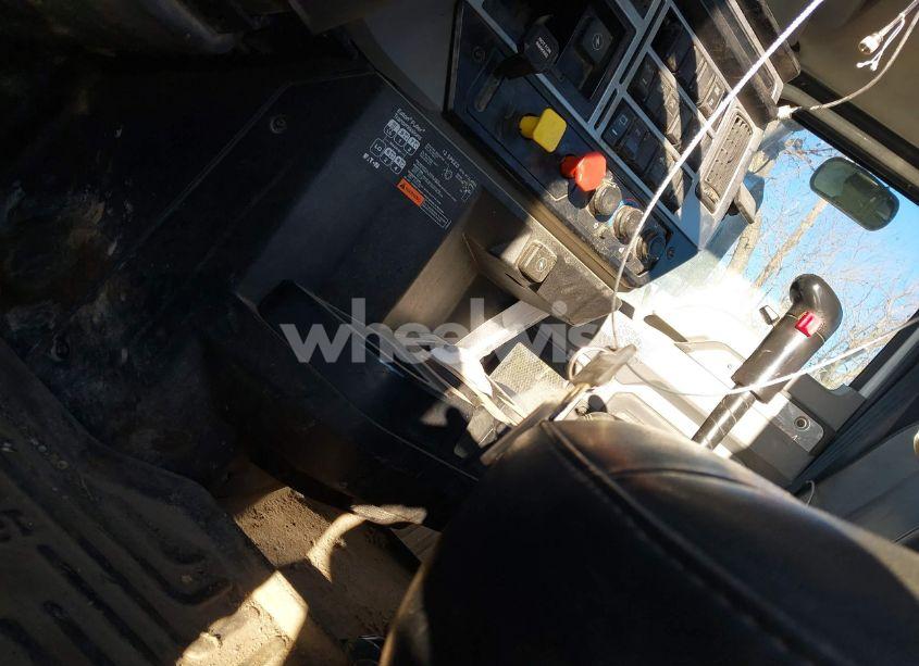 Photo 11 of 2021 Mack Pinnacle N/A (VIN 1M1PN4GY4MM007891)