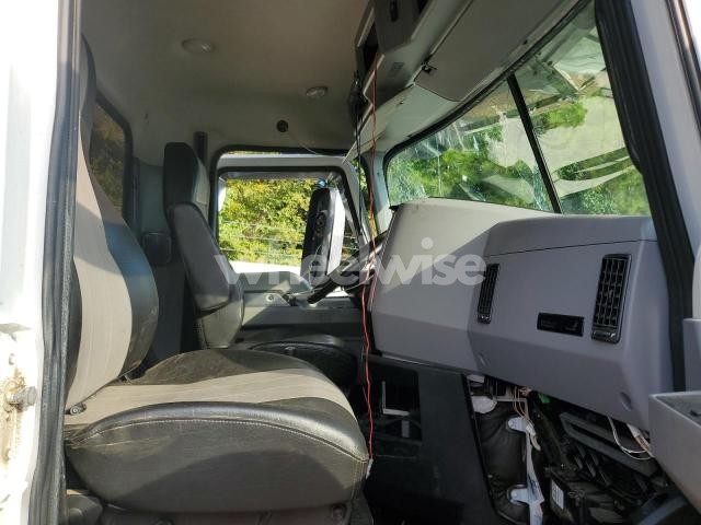 Photo 4 of 2025 MACK PINNACLE SEMI TRUCK (VIN 1M1PN4GY7SM015755)