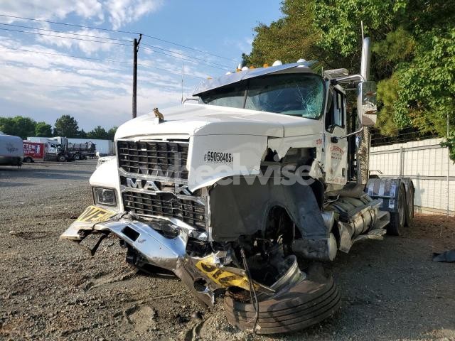Photo 7 of 2025 MACK PINNACLE SEMI TRUCK (VIN 1M1PN4GY7SM015755)