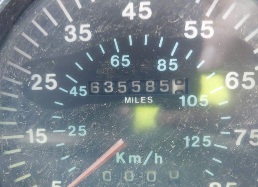 Photo 5 of 1999 Mack Cl713 CL700 (VIN 1M2AD62C1XW008811)