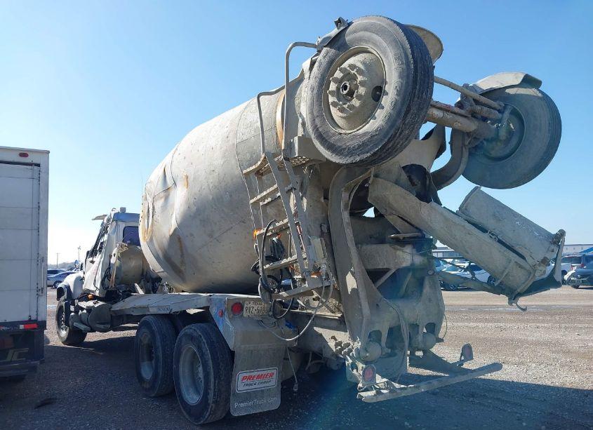 Photo 4 of 2004 Mack Cv513 CV500 (VIN 1M2AG02C84M001852)