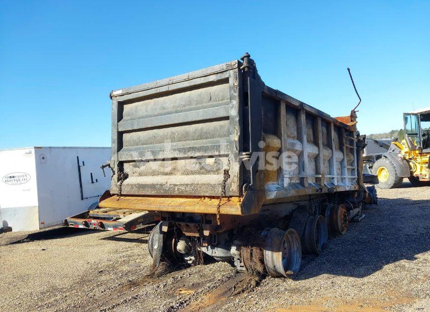 Photo 4 of 2005 Mack Cv713 CV700 (VIN 1M2AG11C75M018313)