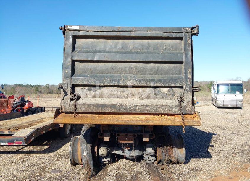 Photo 8 of 2005 Mack Cv713 CV700 (VIN 1M2AG11C75M018313)