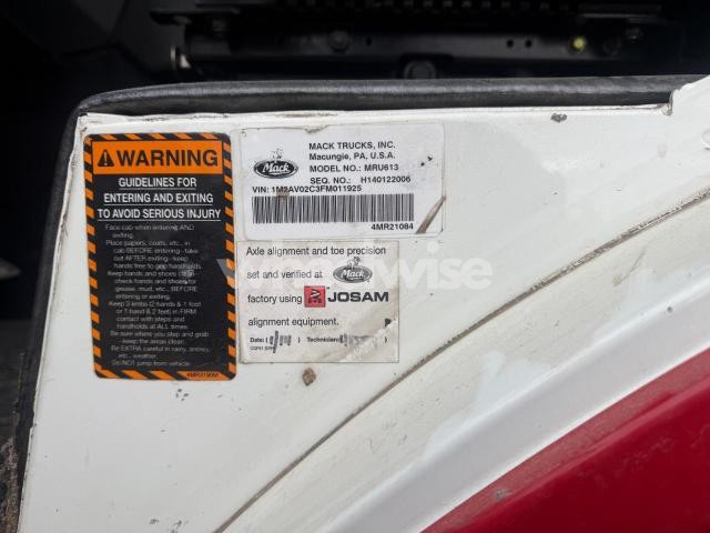 Photo 2 of 2015 MACK 600 MRU600 - TRUCKS SEMI TRUCK (VIN 1M2AV02C3FM011925)