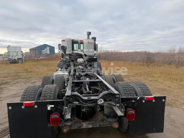 Photo 4 of 2015 MACK 600 MRU600 - TRUCKS SEMI TRUCK (VIN 1M2AV02C3FM011925)