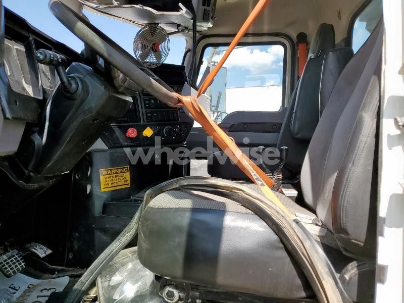 Photo 3 of 2020 MACK GRANITE ROLL-OFF CONTAINER TRUCK N/A (VIN 1M2GR4GC3LM011501)