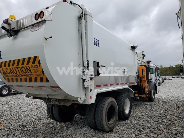 Photo 7 of 2022 MACK LR N/A (VIN 1M2LR2GC7NM006095)