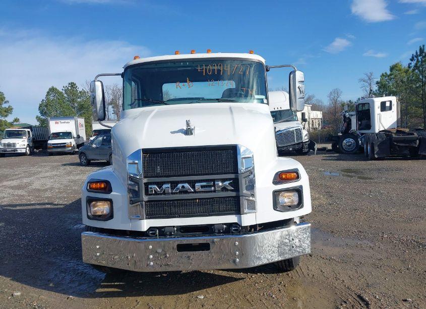 Photo 12 of 2023 Mack Md N/A (VIN 1M2MDBAA1PS009406)