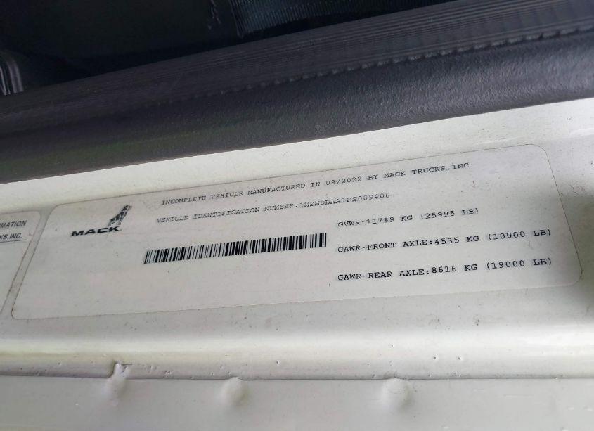 Photo 8 of 2023 Mack Md N/A (VIN 1M2MDBAA1PS009406)