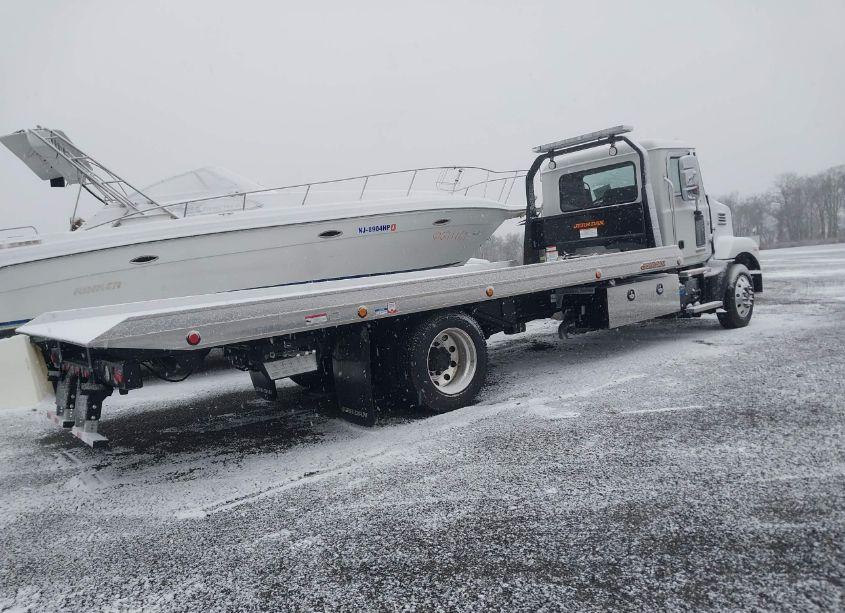 Photo 4 of 2024 Mack Md N/A (VIN 1M2MDBAA2RS012110)