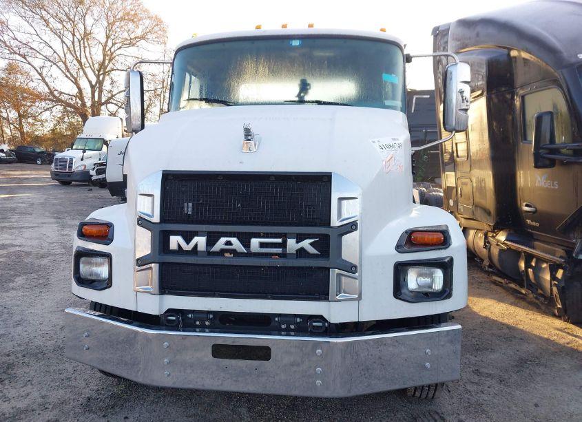 Photo 11 of 2023 Mack Md N/A (VIN 1M2MDBAA4PS009402)