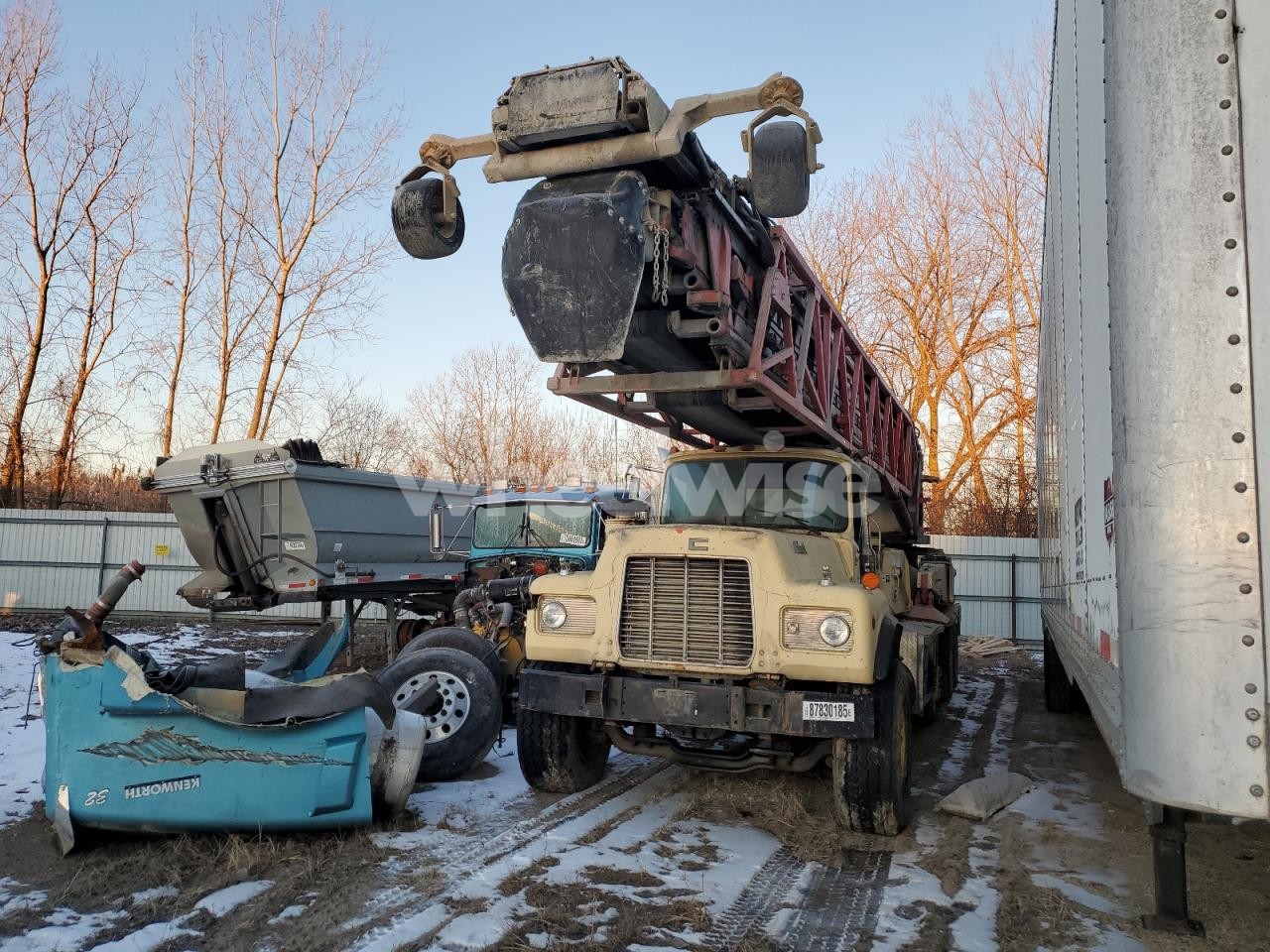 Photo 2 of 1991 MACK 600 RD600 N/A (VIN 1M2P264C1MM009056)