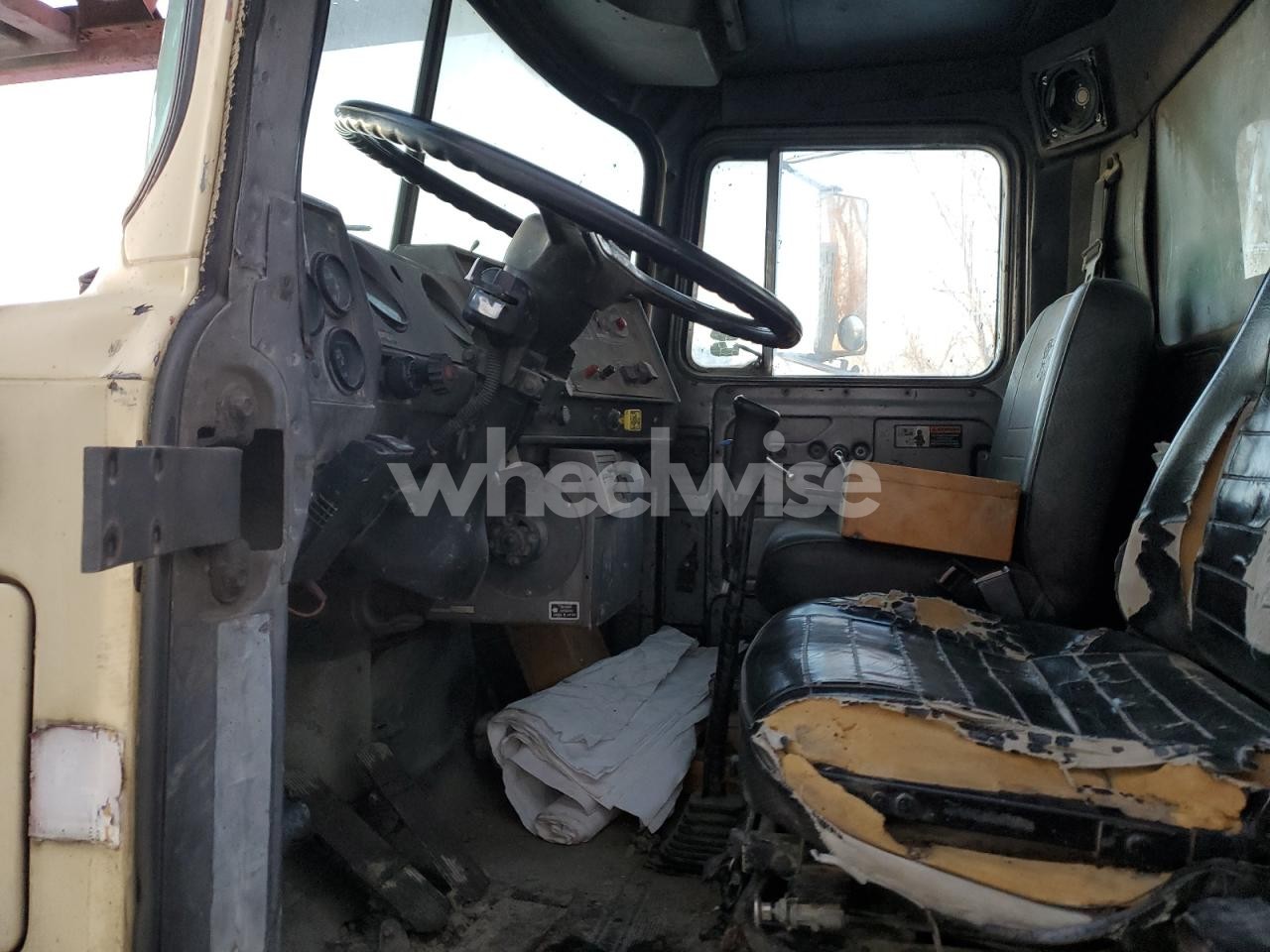 Photo 5 of 1991 MACK 600 RD600 N/A (VIN 1M2P264C1MM009056)