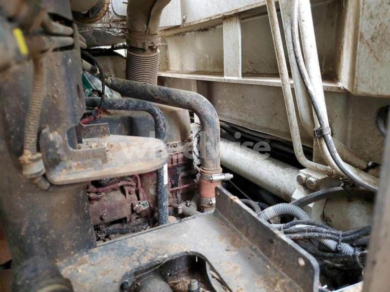 Photo 7 of 2020 MACK TERRAPRO REFUSE TRUCK N/A (VIN 1M2TE2GC2LM002450)