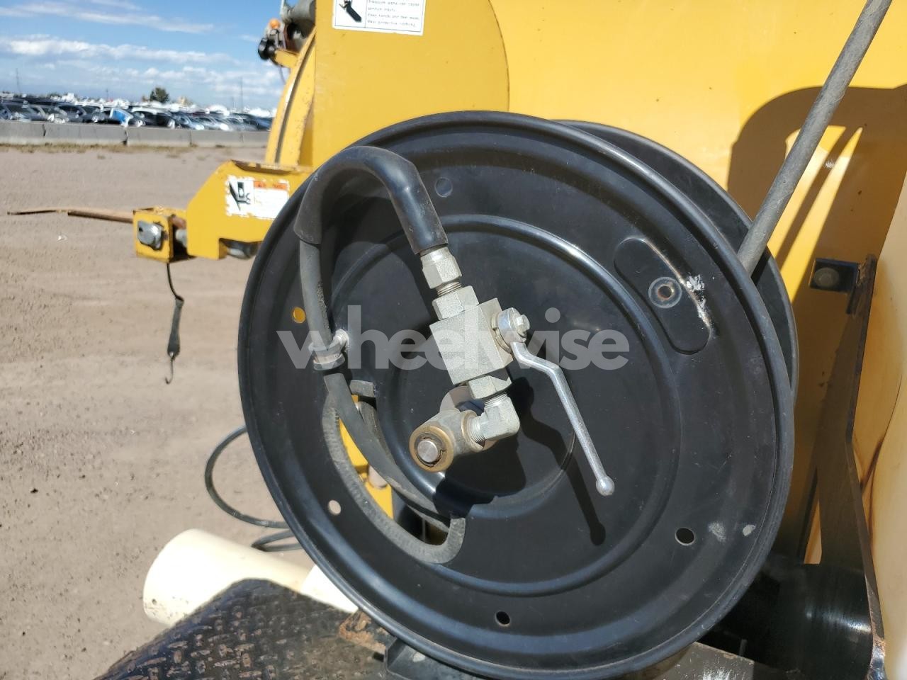 Photo 6 of 2018 MCELRATH 512LEG VACUUM TRAILER N/A (VIN 1M9FE1225KS284648)