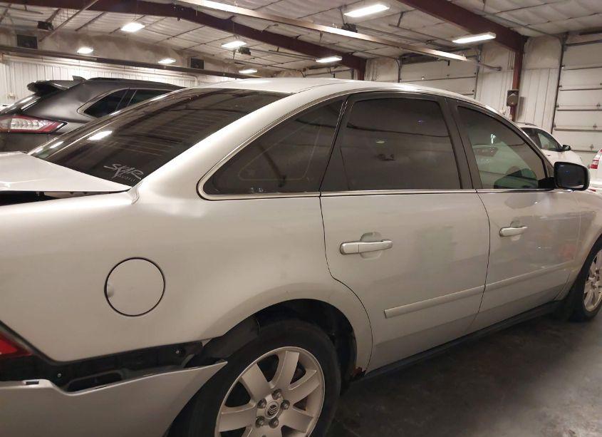 Photo 14 of 2005 Mercury Montego LUXURY (VIN 1MEFM40195G605078)