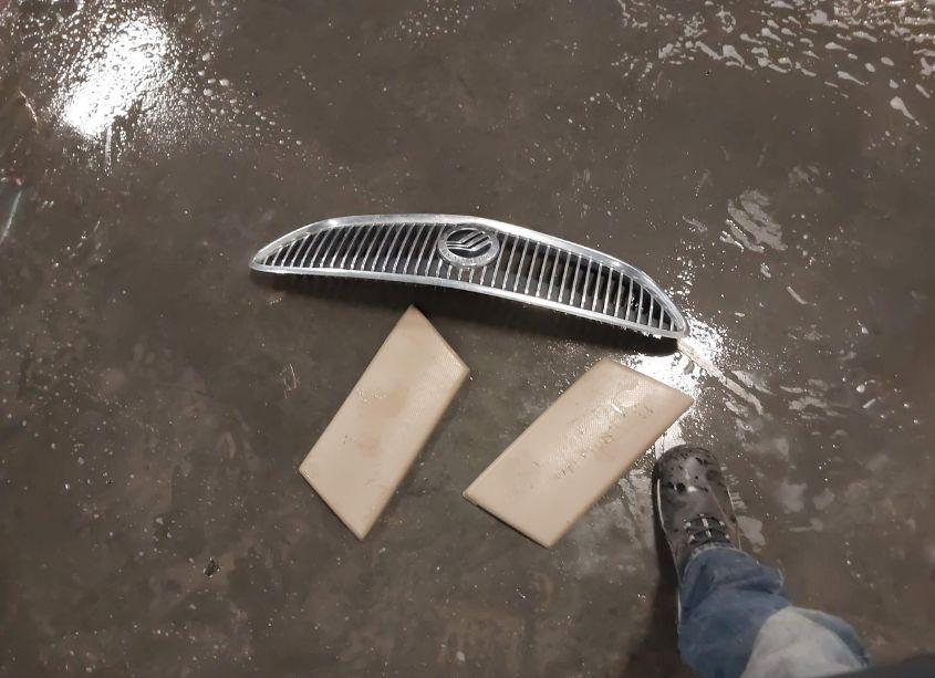 Photo 12 of 2005 Mercury Sable GS (VIN 1MEFM50U85A617385)