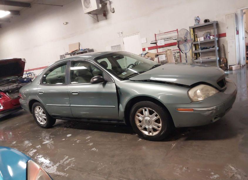 Photo 14 of 2005 Mercury Sable GS (VIN 1MEFM50U85A617385)