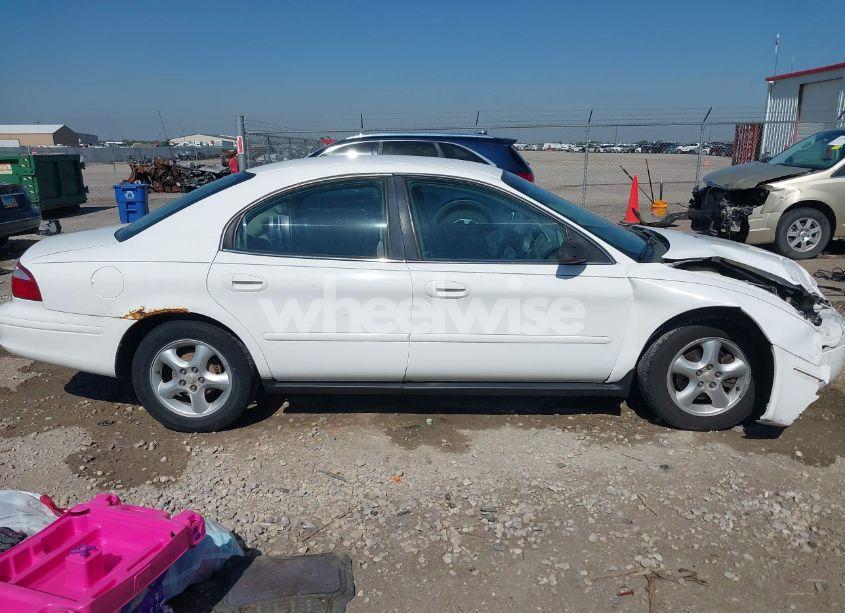 Photo 13 of 2005 Mercury Sable GS (VIN 1MEFM50U85A624529)