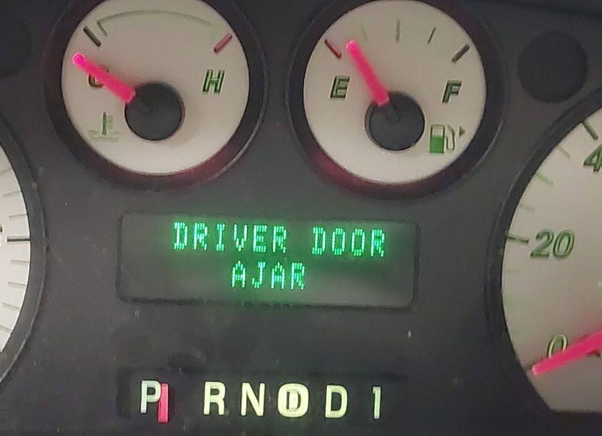 Photo 14 of 2005 Mercury Sable GS (VIN 1MEFM50U85A627950)