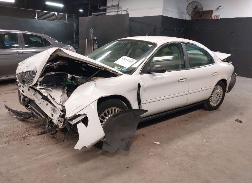 Photo 2 of 2005 Mercury Sable GS (VIN 1MEFM50U85A627950)