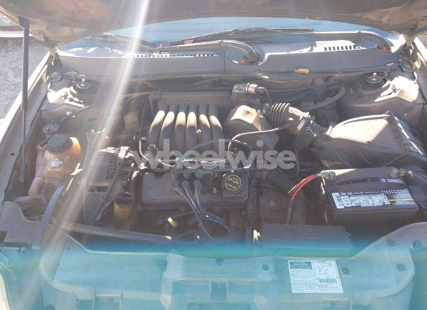 Photo 10 of 2002 Mercury Sable GS (VIN 1MEFM50UX2A632773)