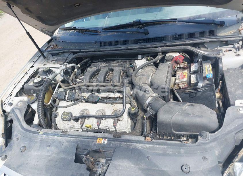 Photo 10 of 2008 Mercury Sable (VIN 1MEHM40W68G613972)