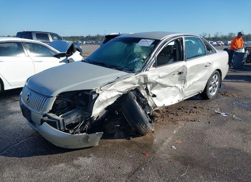 Photo 2 of 2008 Mercury Sable PREMIER (VIN 1MEHM42W38G618060)