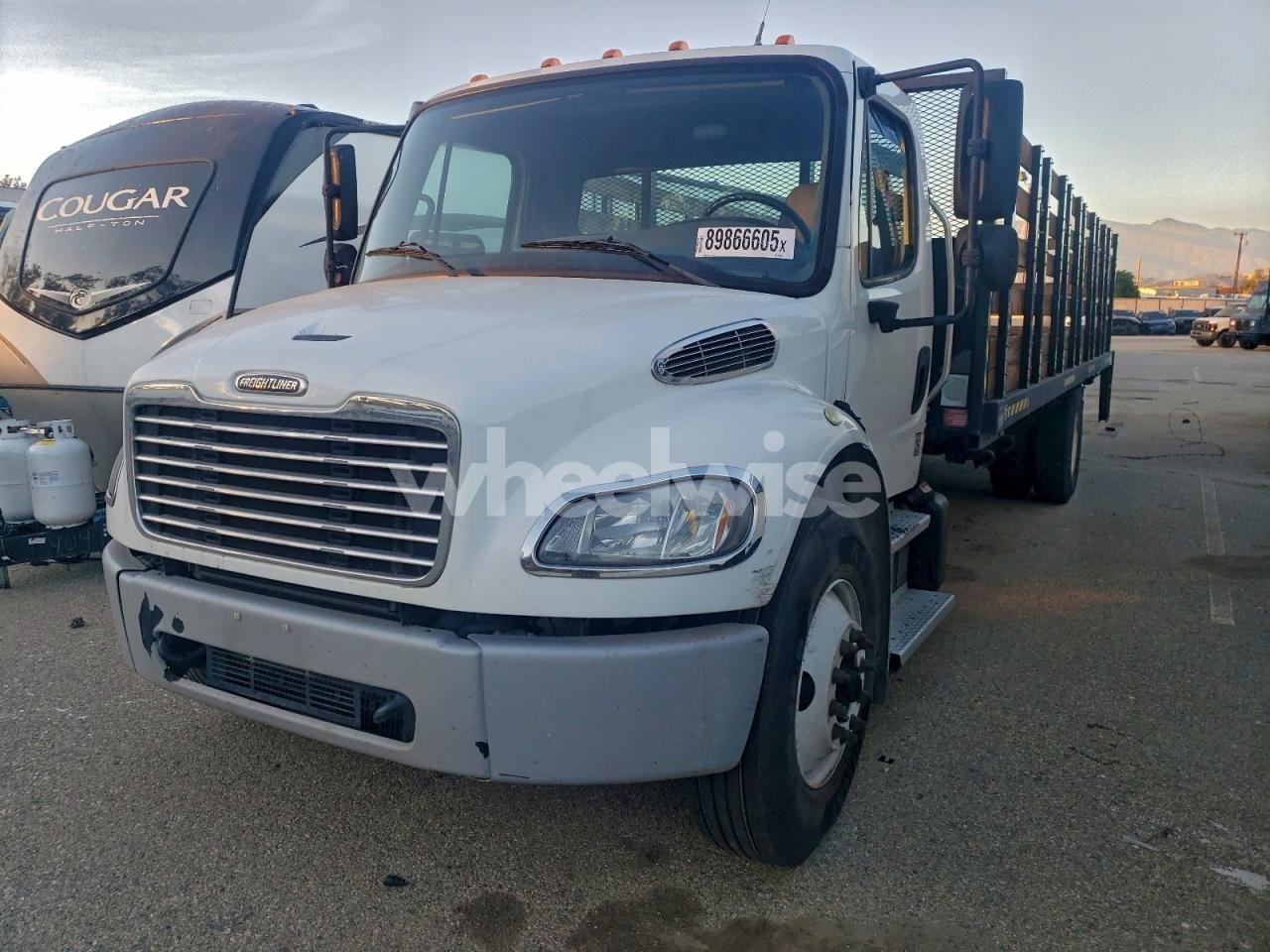 Photo 2 of 2016 FREIGHTLINER BUSINESS CLASS M2 FLATBED TRUCK (VIN 1N4AA5AP0CC821294)