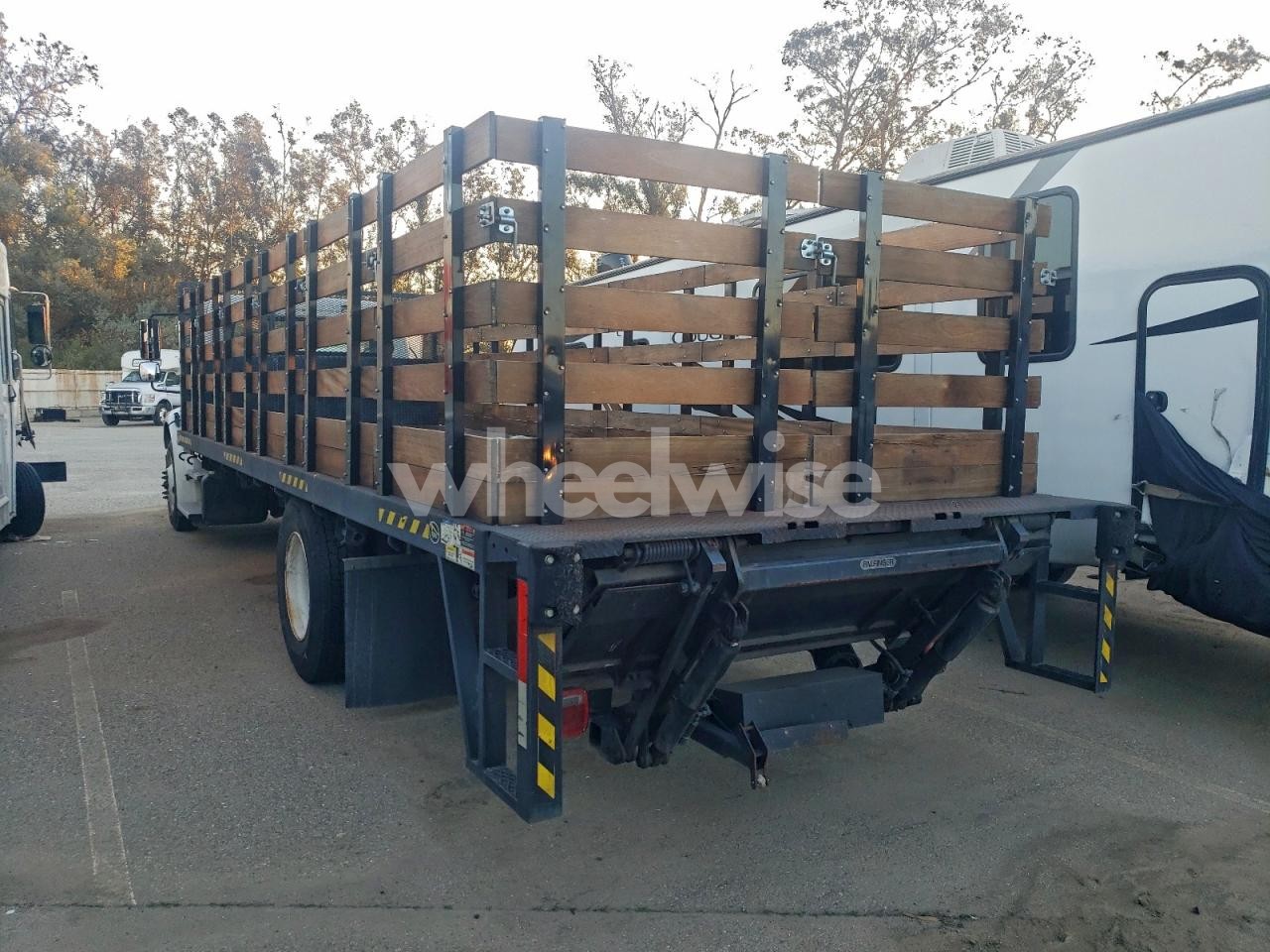 Photo 3 of 2016 FREIGHTLINER BUSINESS CLASS M2 FLATBED TRUCK (VIN 1N4AA5AP0CC821294)