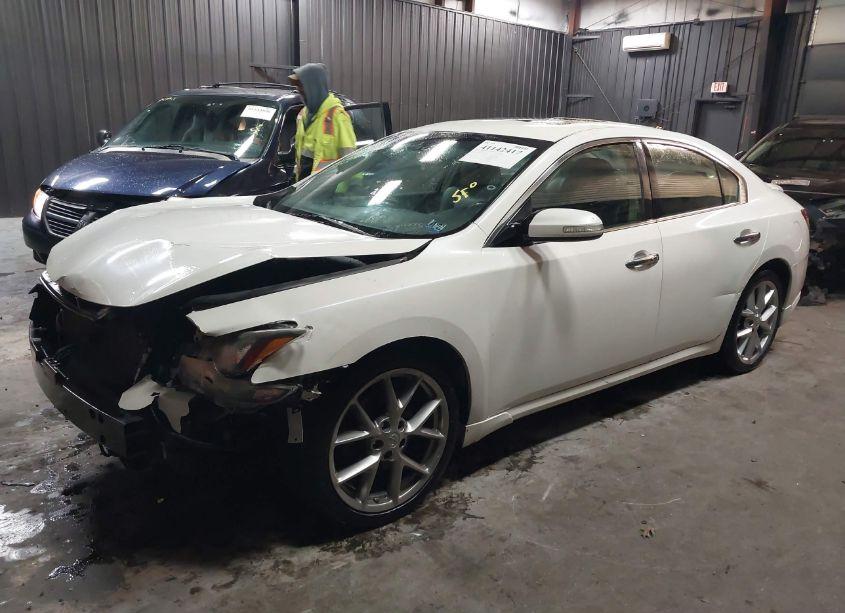 Photo 2 of 2011 Nissan Maxima 3.5 SV (VIN 1N4AA5AP2BC826639)