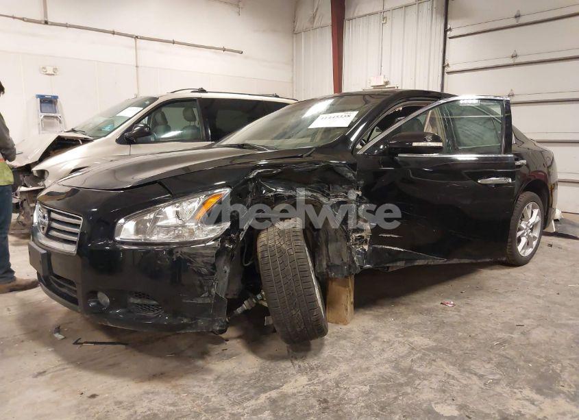 Photo 2 of 2014 Nissan Maxima 3.5 S/3.5 SV (VIN 1N4AA5AP3EC912997)
