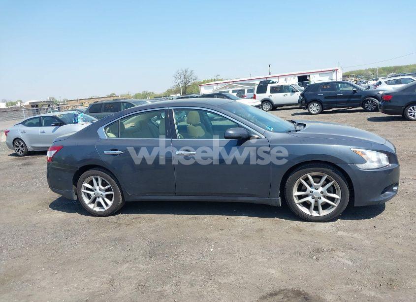 Photo 13 of 2010 Nissan Maxima 3.5 S (VIN 1N4AA5AP5AC860931)