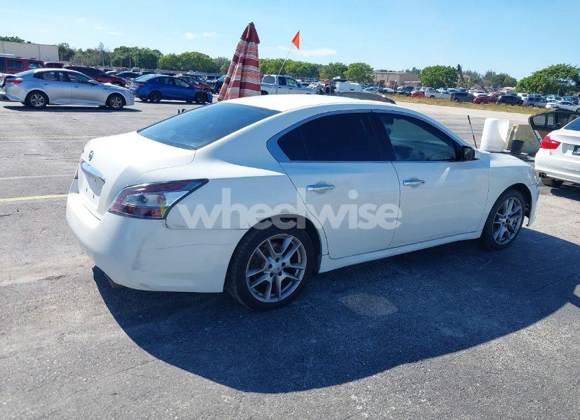 Photo 4 of 2014 Nissan Maxima 3.5 S/3.5 SV (VIN 1N4AA5AP5EC487332)