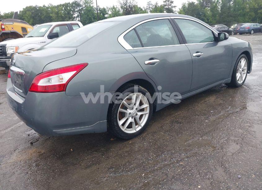 Photo 4 of 2010 Nissan Maxima 3.5 S (VIN 1N4AA5AP9AC823543)