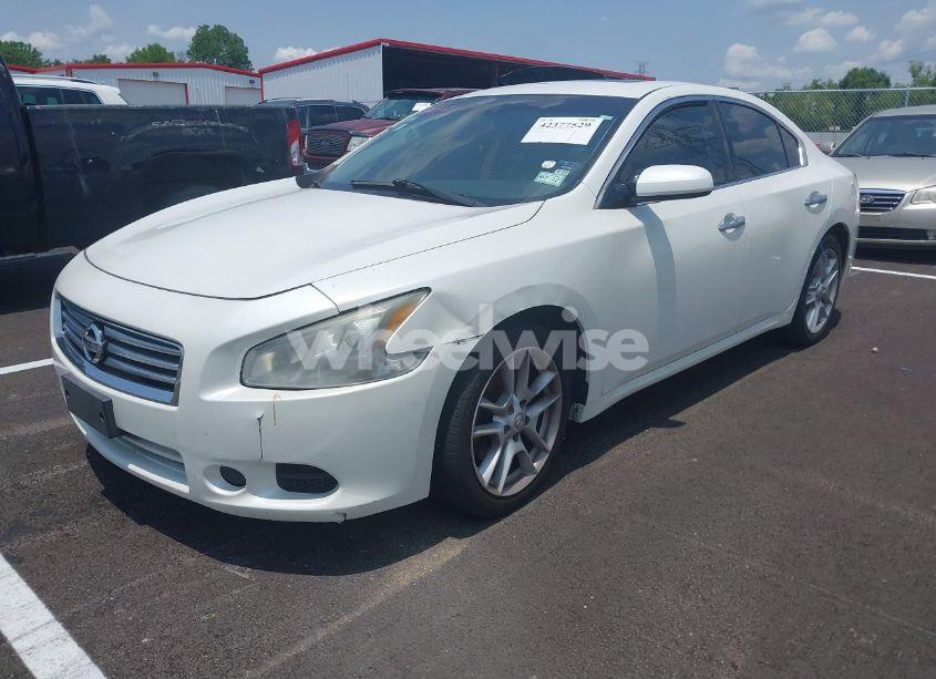 Photo 2 of 2014 Nissan Maxima 3.5 S/3.5 SV (VIN 1N4AA5AP9EC499211)