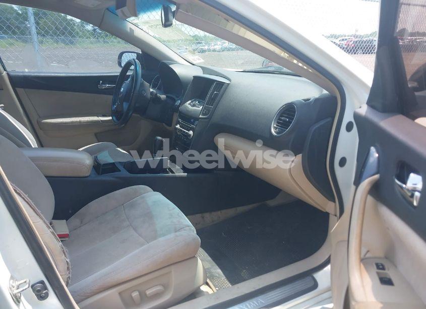 Photo 5 of 2014 Nissan Maxima 3.5 S/3.5 SV (VIN 1N4AA5AP9EC499211)
