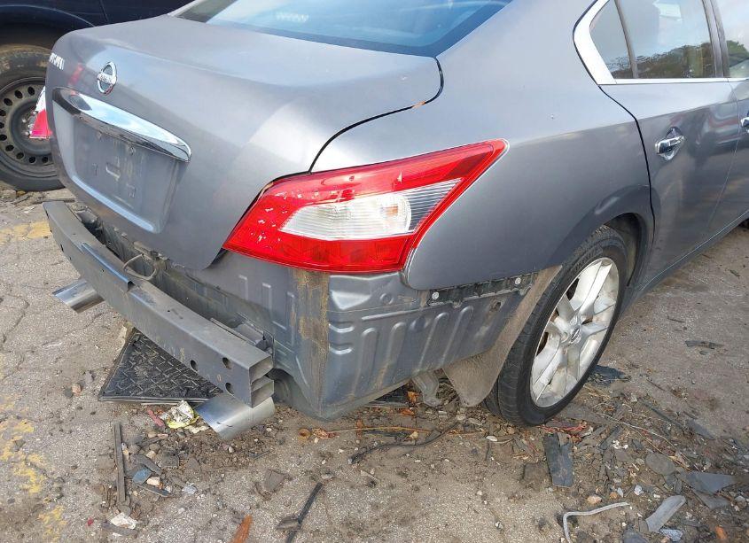 Photo 12 of 2010 Nissan Maxima 3.5 S (VIN 1N4AA5APXAC809618)