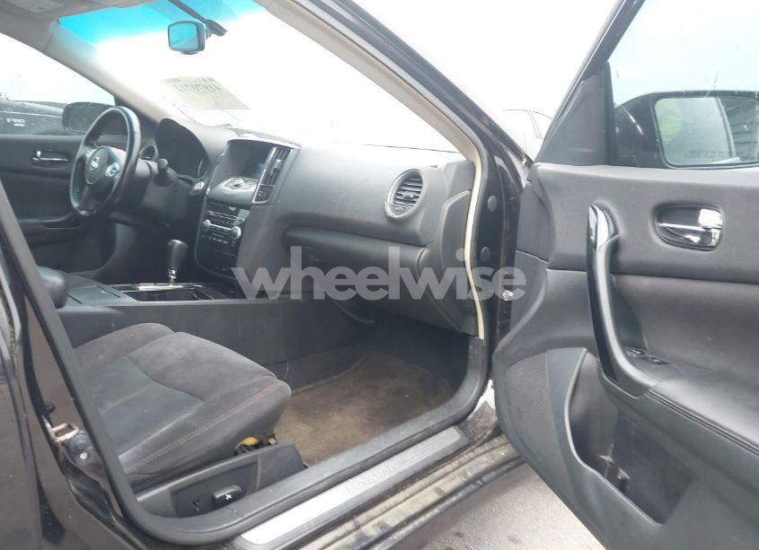 Photo 5 of 2010 Nissan Maxima 3.5 S (VIN 1N4AA5APXAC823597)