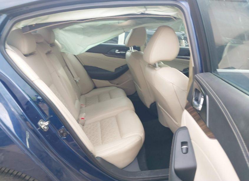 Photo 8 of 2017 Nissan Maxima 3.5 PLATINUM (VIN 1N4AA6AP0HC394678)