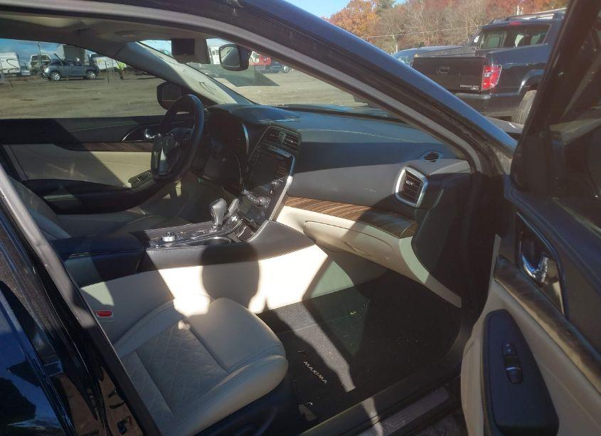 Photo 5 of 2017 Nissan Maxima 3.5 PLATINUM (VIN 1N4AA6AP0HC423371)