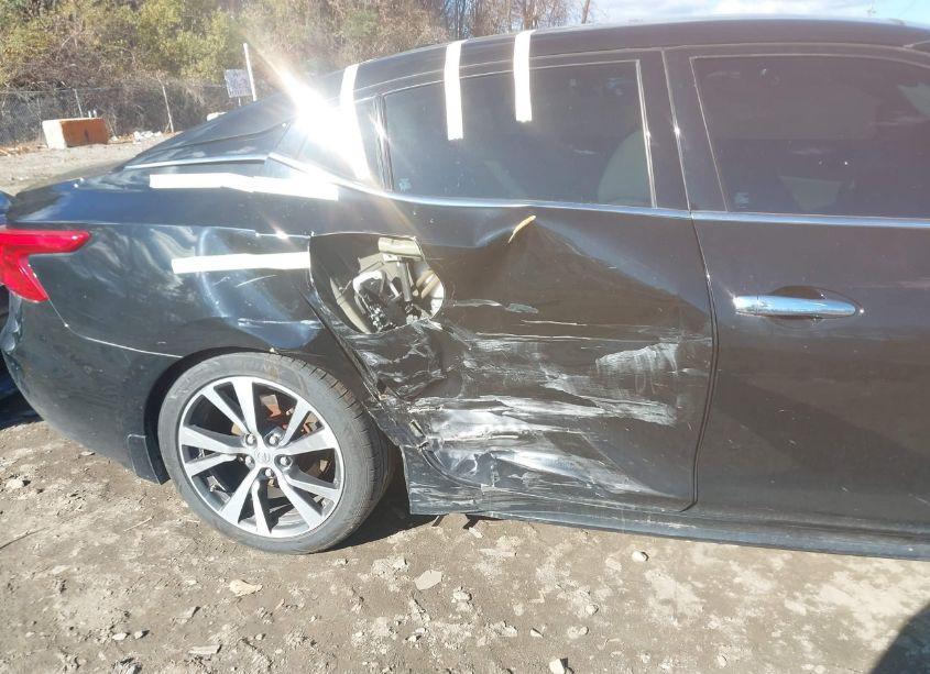 Photo 6 of 2017 Nissan Maxima 3.5 PLATINUM (VIN 1N4AA6AP0HC423371)