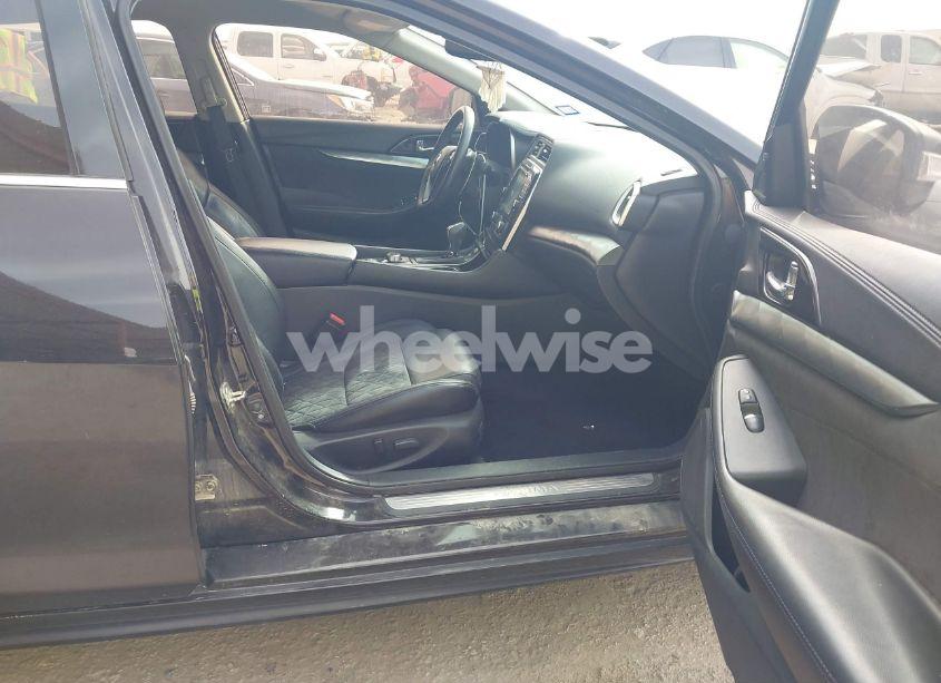 Photo 5 of 2016 Nissan Maxima 3.5 PLATINUM/3.5 S/3.5 SL/3.5 SR/3.5 SV (VIN 1N4AA6AP1GC379279)