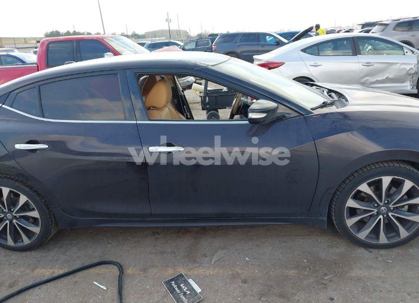 Photo 14 of 2016 Nissan Maxima 3.5 PLATINUM/3.5 S/3.5 SL/3.5 SR/3.5 SV (VIN 1N4AA6AP1GC419909)