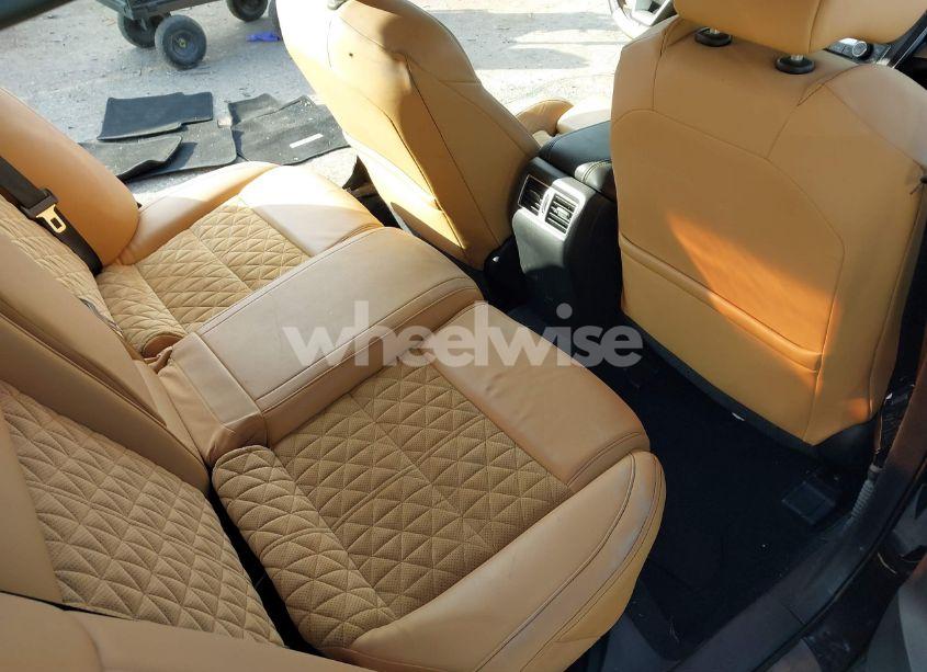 Photo 8 of 2016 Nissan Maxima 3.5 PLATINUM/3.5 S/3.5 SL/3.5 SR/3.5 SV (VIN 1N4AA6AP1GC419909)